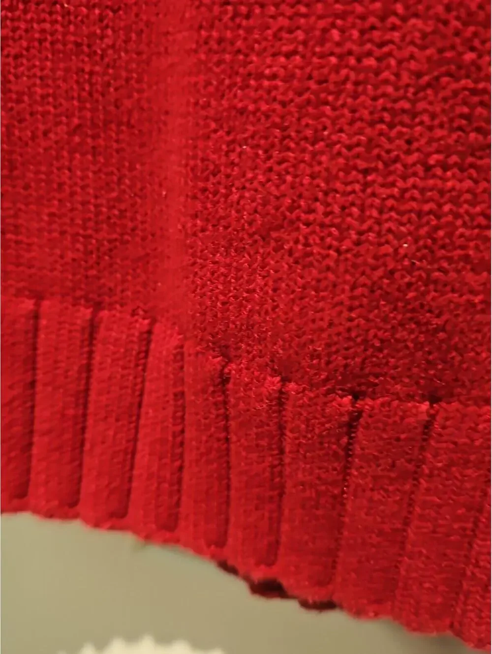 Tommy Hilfiger Men’s Vintage Red Knit Sweater Size Large